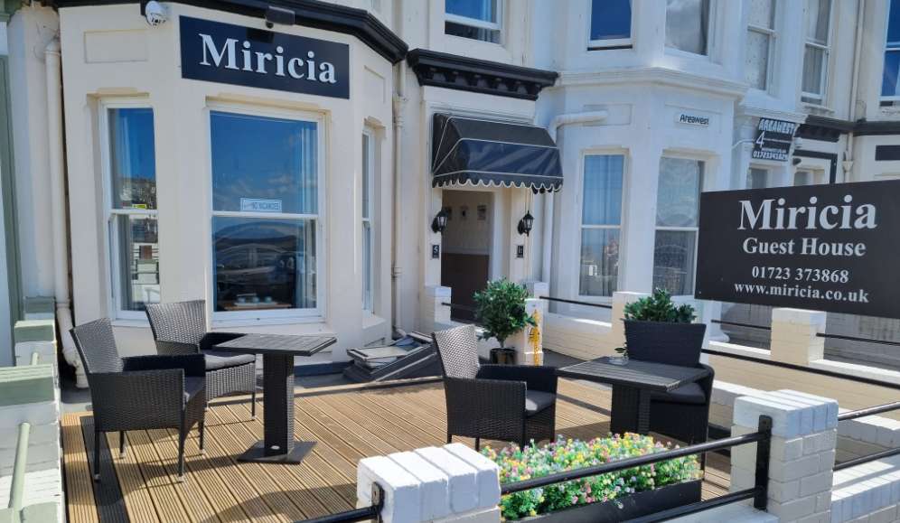 Miricia guest house - Bed and Breakfast Scarborough